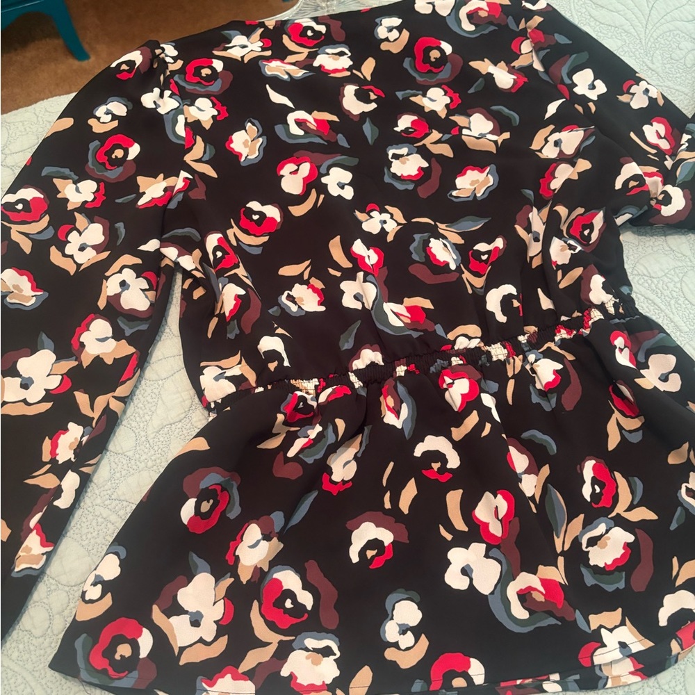 Alfani blouse, black with flowers, great for travel, washable